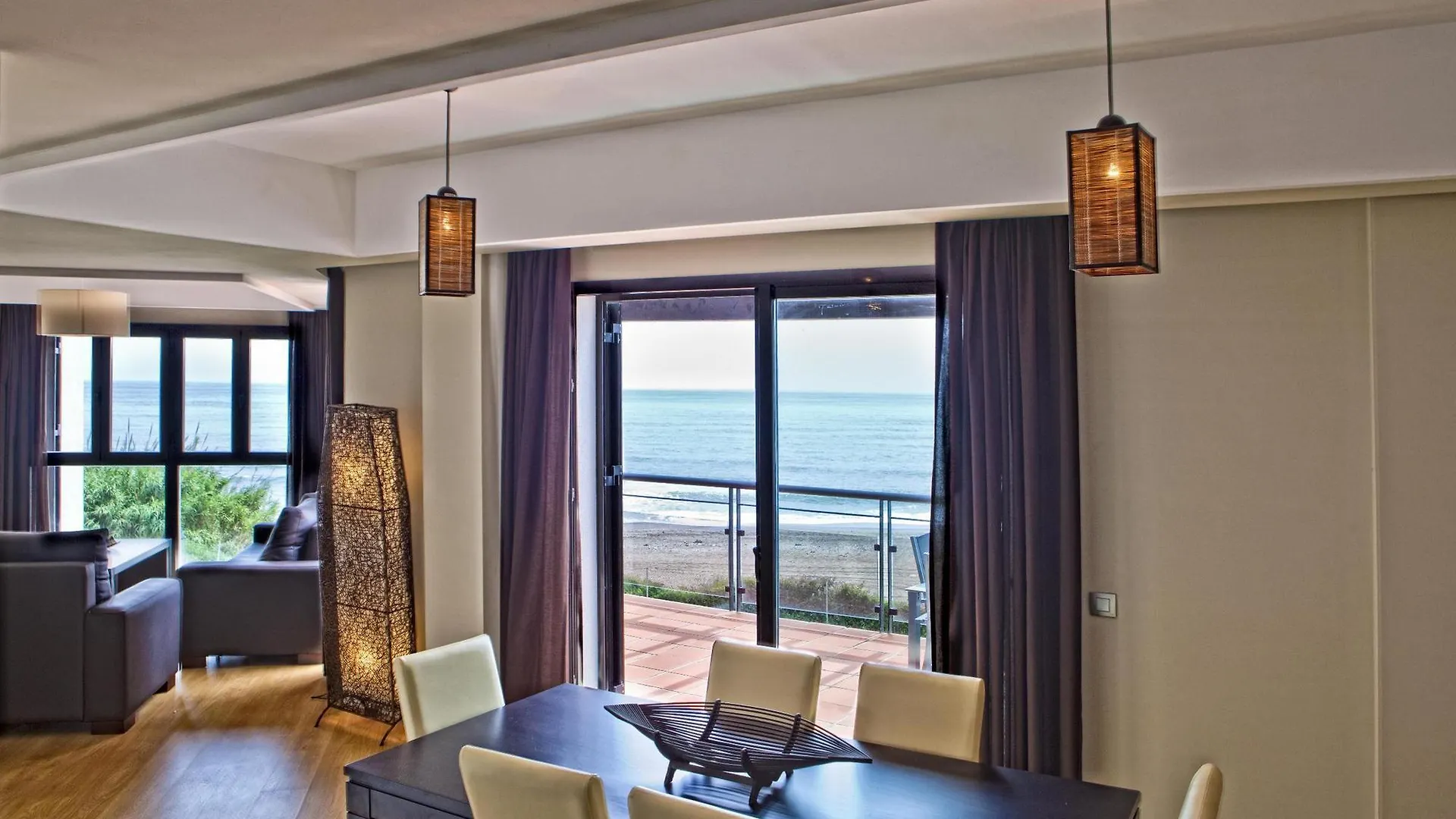 Albayt Beach ספרד