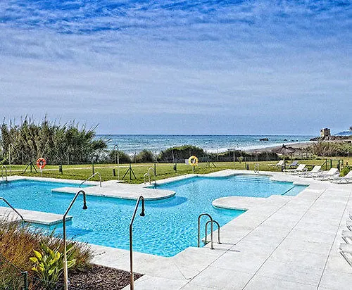 *** מלון דירות Albayt Beach ספרד